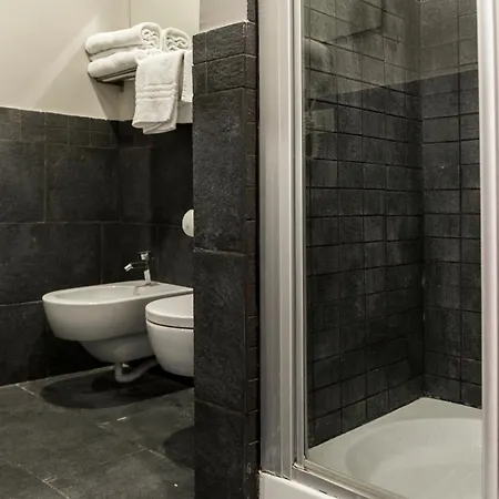 Pensjonat Floor Trastevere 4*