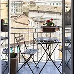 Konukevi Floor Trastevere 4*